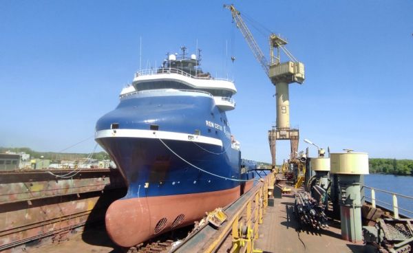 Remonty statków w Morskiej Stoczni Remontowej "Gryfia" SA (ZDJĘCIA)